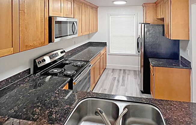 2 beds, 2.5 baths, 1,123 sqft, $2,210