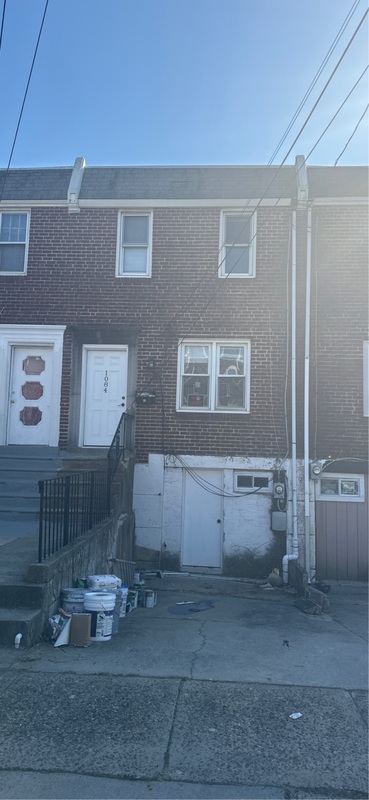 3 beds, 1 bath, $1,500