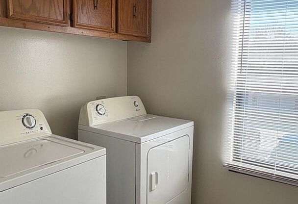 2 beds, 1.5 baths, 1,000 sqft, $1,450, Unit 8133-8133C