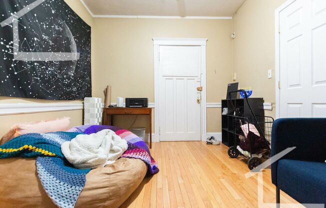 Beautiful 4 bed right in the heart of BU....