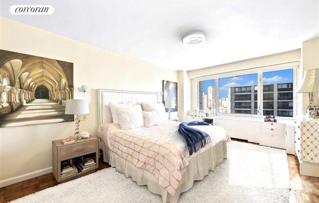 3 beds, 2.5 baths, 2,300 sqft, $10,900, Unit 22GH