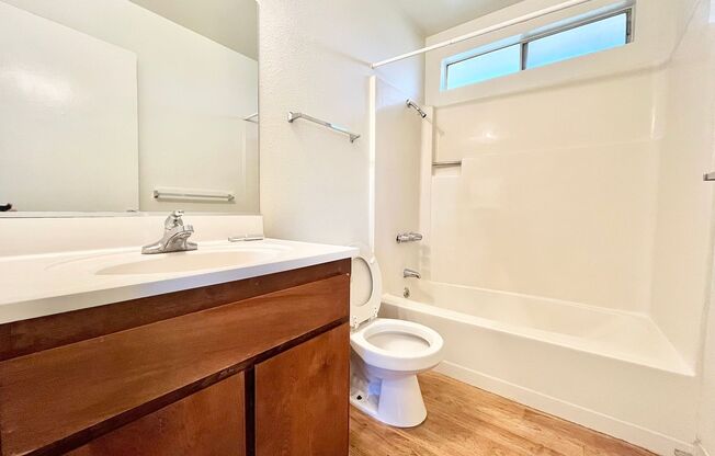 2 beds, 1 bath, $1,175