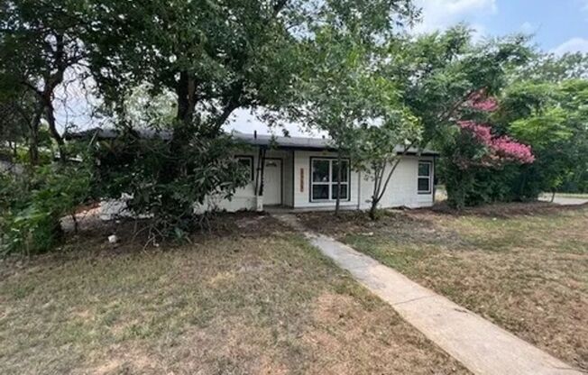 Charming 3-Bedroom Home in Wilshire Neighborhood
