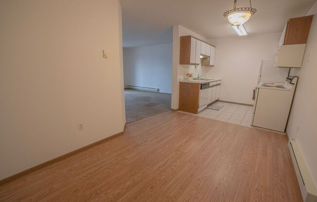 2 beds, 1 bath, 835 sqft, $875, Unit 1730-209