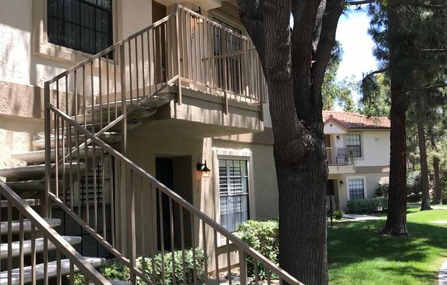 Cute and Cozy 2Br/2Ba Dual Master Condo in Terra Vista II