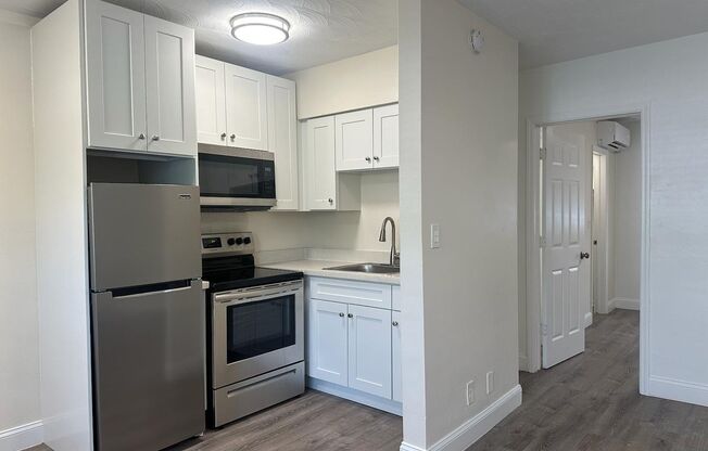 1 bed, 1 bath, $1,625, Unit 9