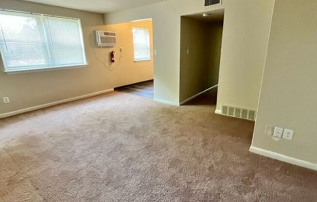 1 bed, 1 bath, 600 sqft, $1,125, Unit B08