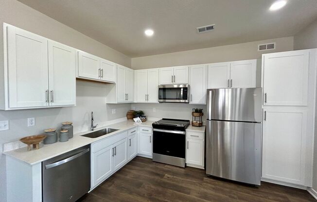 2 beds, 2 baths, 1,188 sqft, $2,095, Unit 10119 S 131st Street Unit 102 B1442 S10