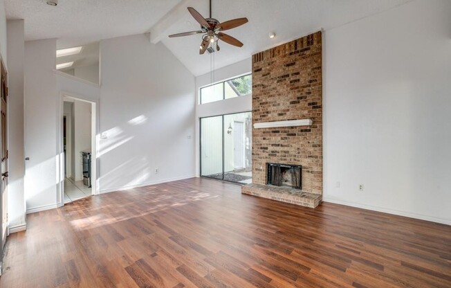 2414 LIBRA DR