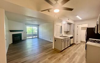 1 bed 1 bath condo w/ in unit laundry
