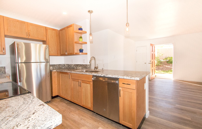 Elegantly Upgraded 2 Bed/1 Bath Condo in UTC with Private Patio/Washer & Dryer! Reduced Deposit $1500!
