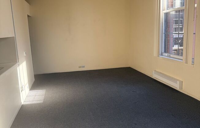 2 beds, 1 bath, 1,010 sqft, $2,399, Unit 414