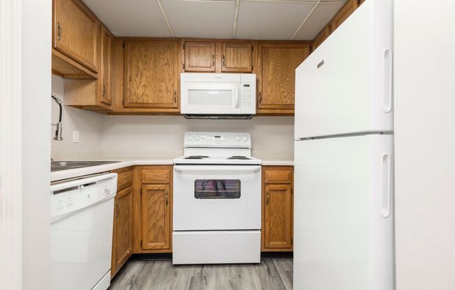 1 bed, 1 bath, $850, Unit 220