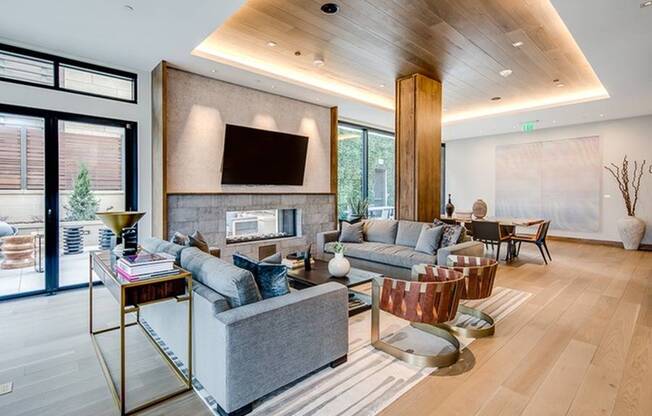 Resident Lounge | 255 St Paul