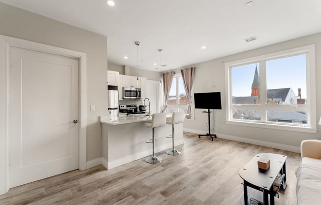 1 bed, 1 bath, 578 sqft, $3,195, Unit 502