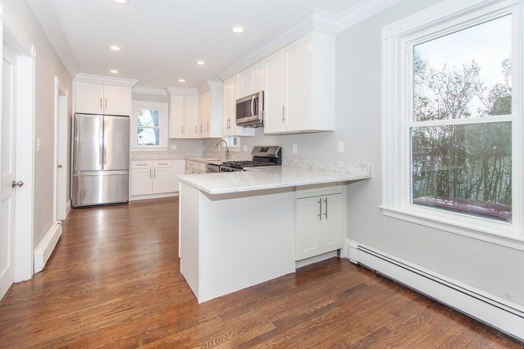 18 SYLVESTER RD