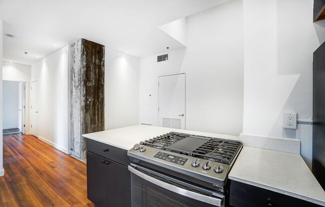 2 beds, 2 baths, 1,430 sqft, $2,736, Unit 100-301
