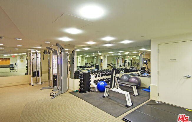 2 beds, 2.5 baths, 1,855 sqft, $8,500, Unit 1803