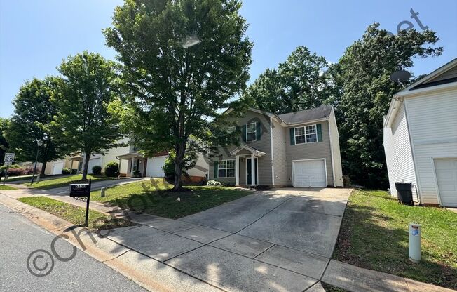 Spacious two story home in Charlotte