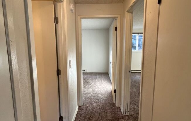 2 beds, 1 bath, $1,800, Unit #2