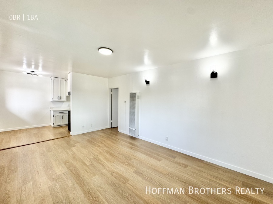 252 W ELM AVE