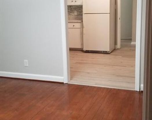 3 beds, 2 baths, $1,200