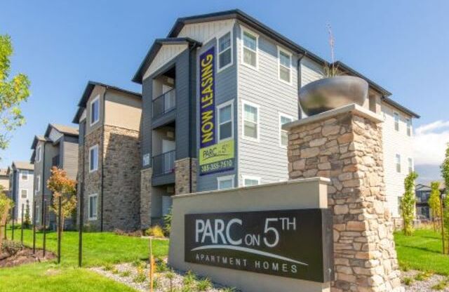 Welcome Home to Parc on 5th Apartments