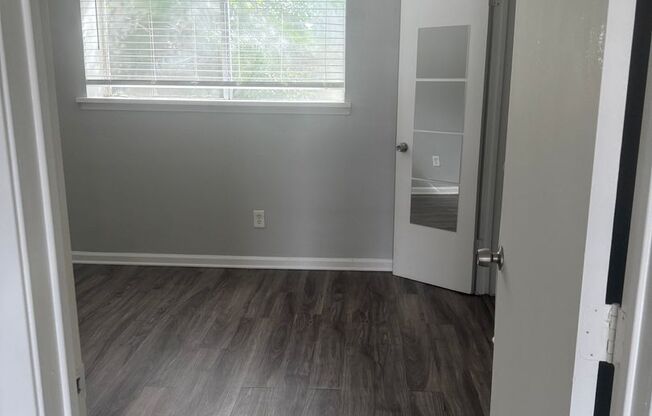 1 bed, 1 bath, 540 sqft, $1,100, Unit 108