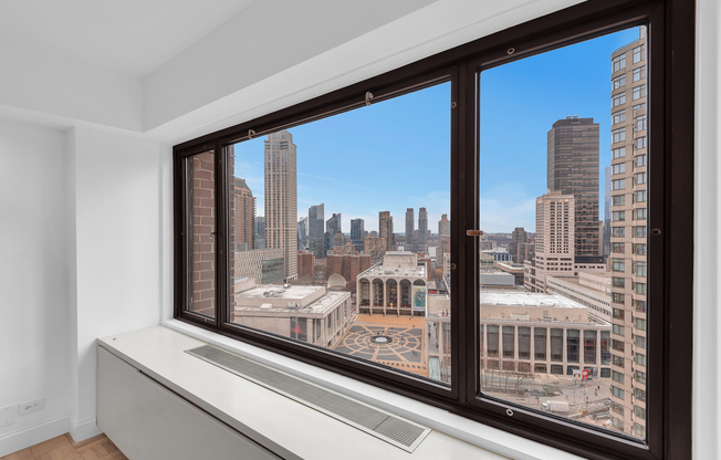 2 beds, 2.5 baths, 1,372 sqft, $14,000, Unit 20K