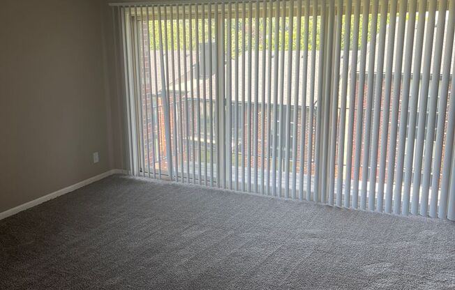 2 beds, 1 bath, 948 sqft, $1,179, Unit 059