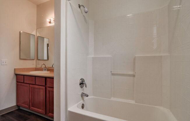 2 beds, 2 baths, 941 sqft, $1,895, Unit CC-101