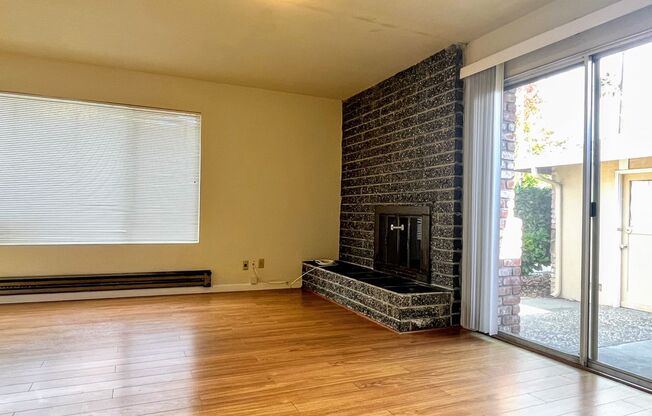 3 BD/2 BA Duplex in Santa Clara - Newly Renovated with Modern Amenities