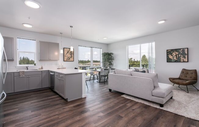 3 beds, 2 baths, 1,320 sqft, $2,695, Unit 606