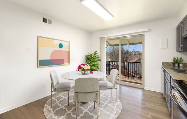 2 beds, 1.5 baths, 995 sqft, $1,720, Unit 110