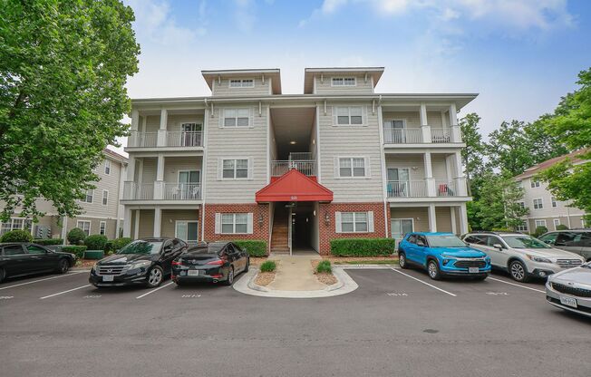 Freshly Painted Condo with Private Balcony