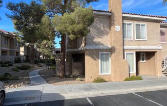 3 beds, 2 baths, $1,800, Unit # 4211