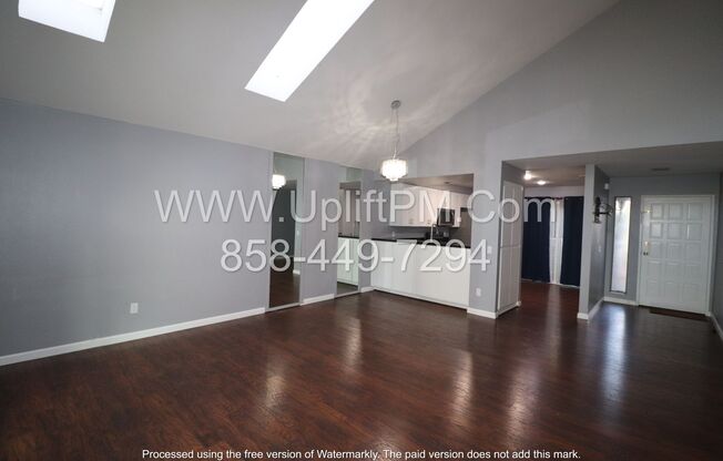 Large 3 Bedroom, 2 Bathroom Condo in Escondido