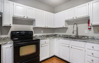 West Lovell 2-Bed/1-Bath upstairs apartment, 789 sq. ft. - Ask about our Security Deposit Alternative!!