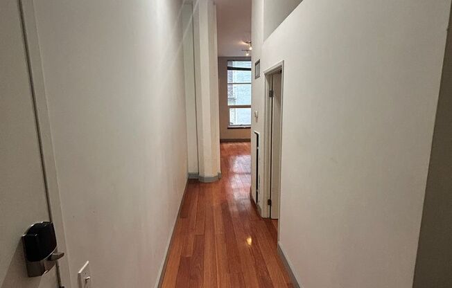 1 bed, 1 bath, $1,325, Unit #416