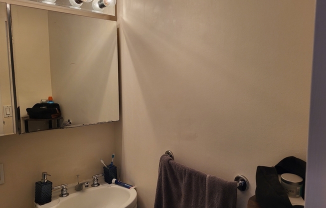 1 bed, 1 bath, 655 sqft, $2,600, Unit 703