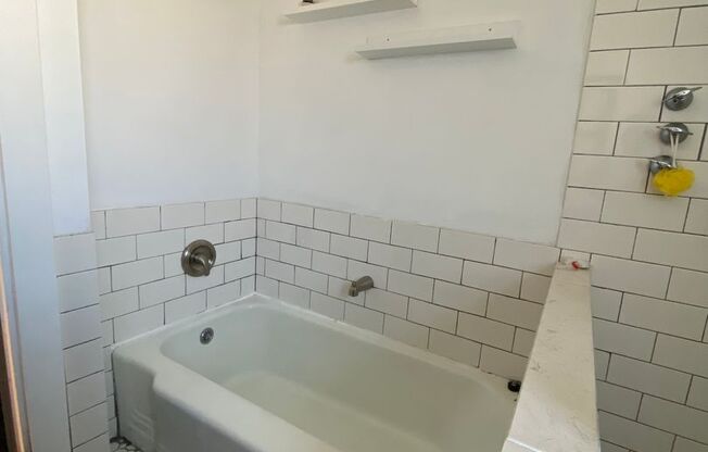 Ephrata 2 bedroom 1 bath home with garage