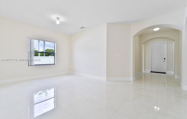 16186 SW 65th Ln # 16186 MIAMI, FL 33193