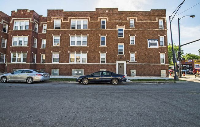 7055 S St Lawrence