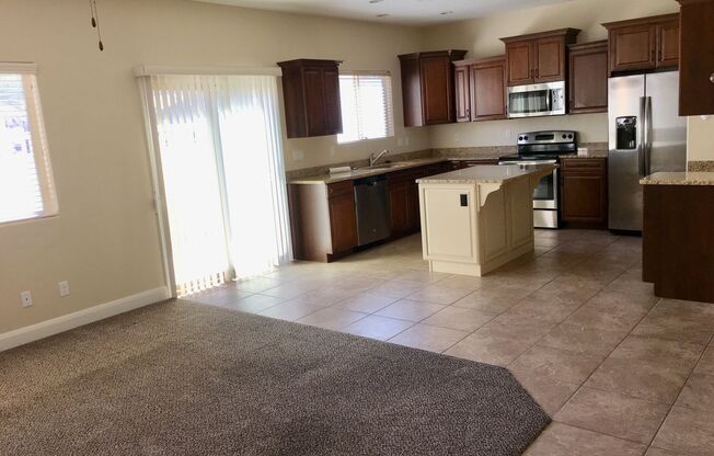 3 beds, 2.5 baths, $1,795, Unit 2