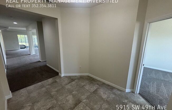 5915 SW 49 AVE