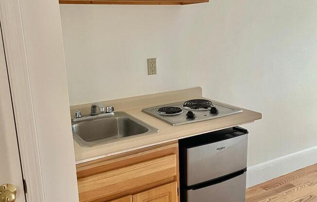 Studio, 1 bath, $1,995, Unit 14