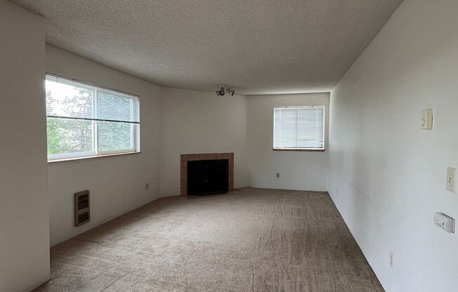 2 beds, 2 baths, 823 sqft, $1,787, Unit 306