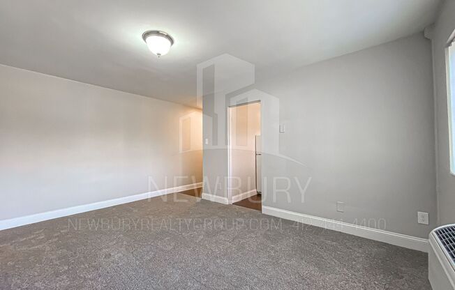 2 beds, 1 bath, 650 sqft, $799, Unit 313-01