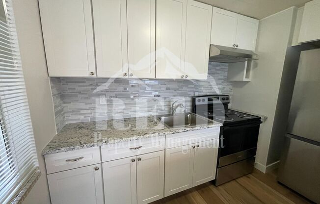 East Bremerton Rambler - 3 Bed 1 Bath with Garage and Carport Parking