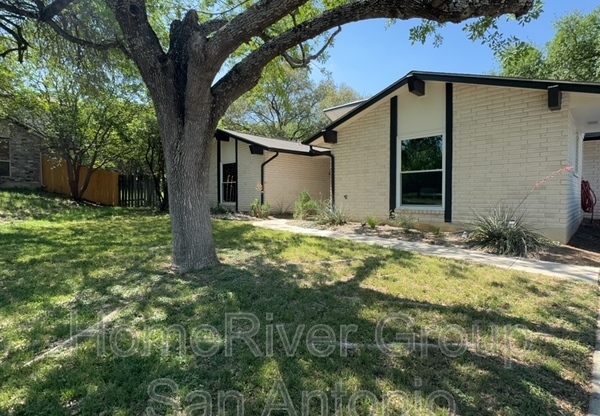 6106 ROYAL SUN ST